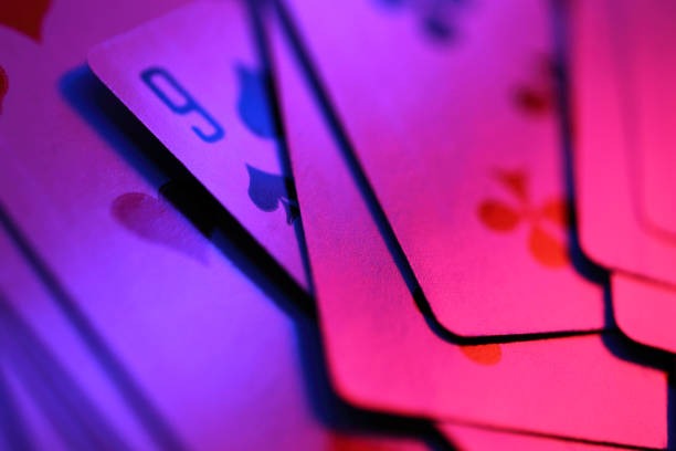 Lightning multipliers displayed above the roulette wheel